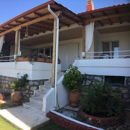 Beautiful Beach House Gerakini Exterior photo